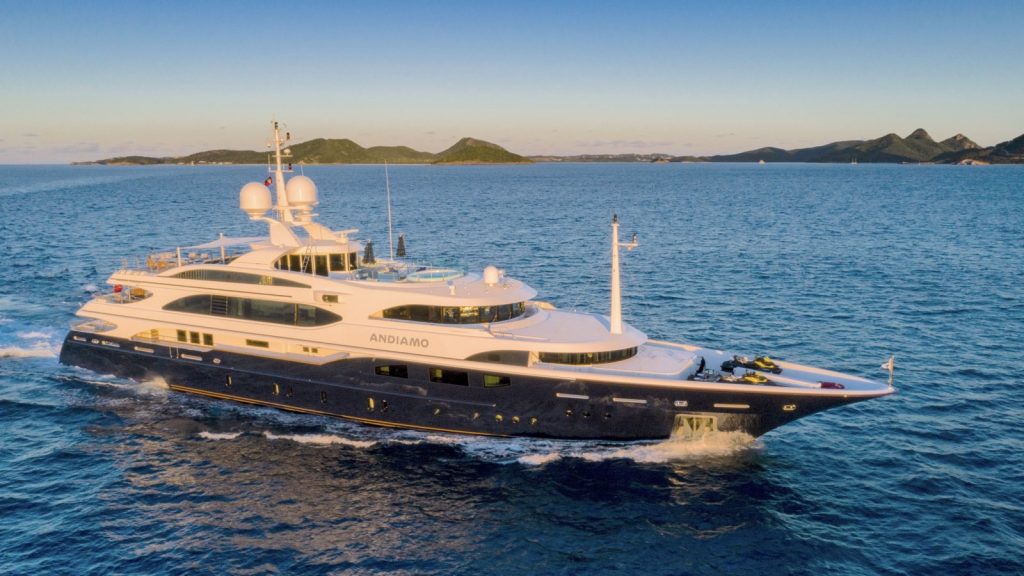 motor yacht june luck